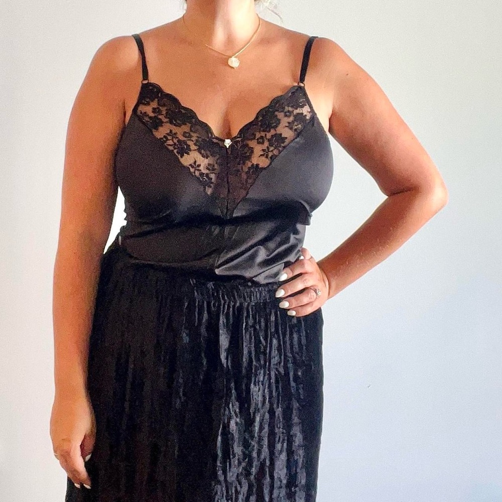 Vintage Lace Slip Top Cami with Scalloped Neckline and Embroidered Rose
